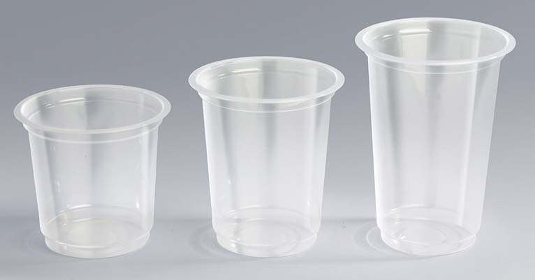 plastic-disposable-glasses-1616240.jpg